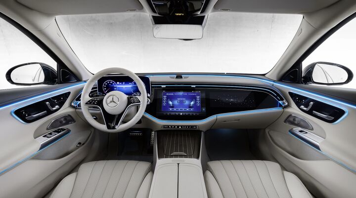 Mercedes Benz E Class, cabin detail 2