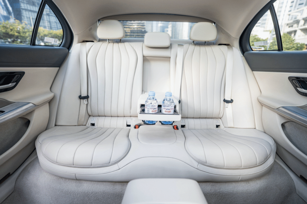 Mercedes Benz E Class, cabin