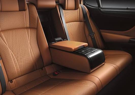 Lexus ES, cabin detail 3