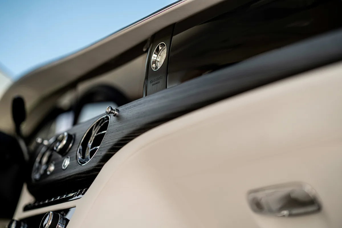 Rolls Royce Ghost, cabin detail 1